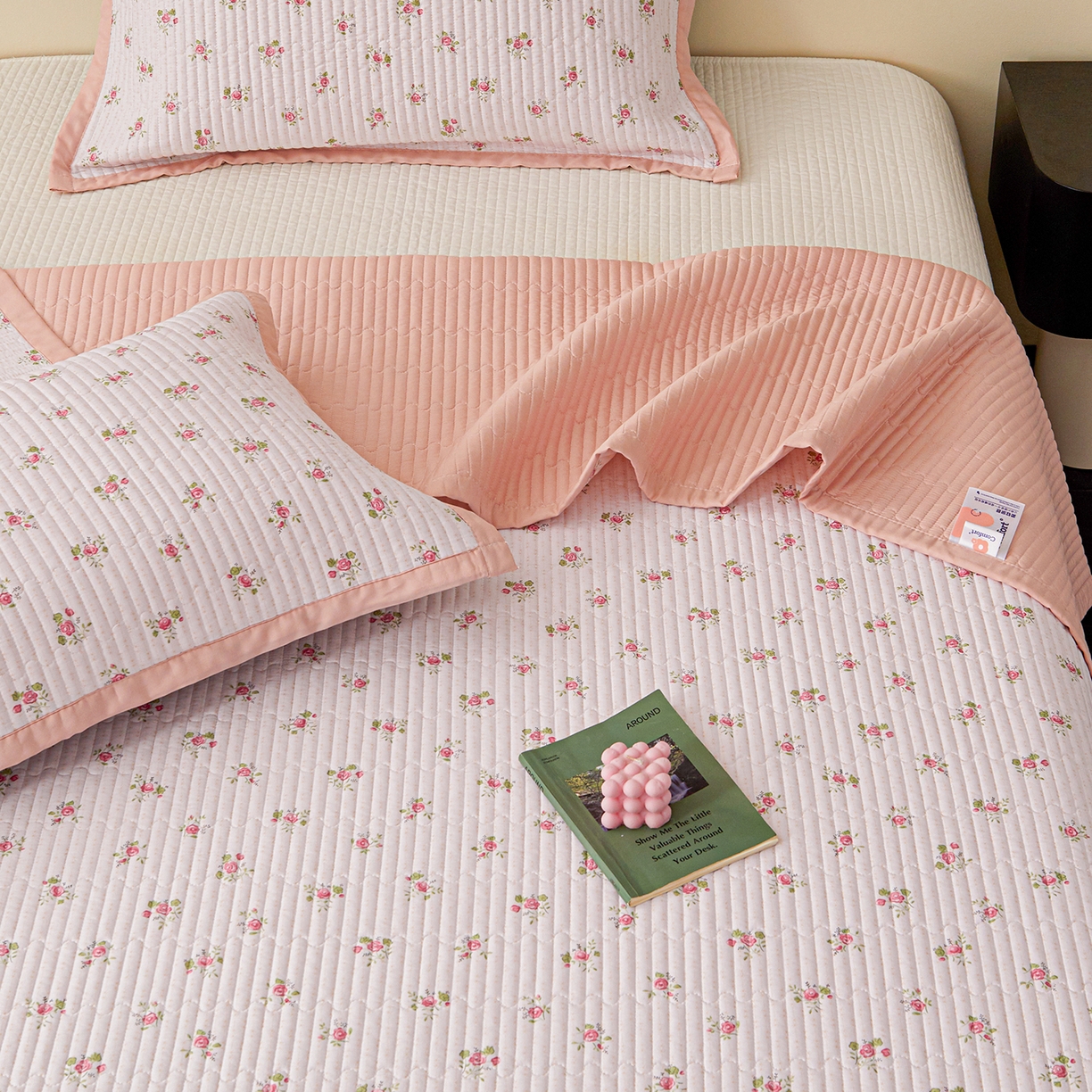 91家纺网 家纺一手货源 找家纺 金艾草 2026春夏新款莫代尔天丝水洗床盖有同款夏被床盖单件 桃粉