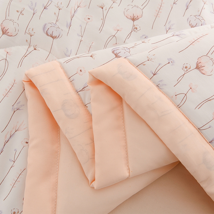 91家纺网 家纺一手货源 找家纺 珍贝家纺 2026新款亲肤大豆纤维夏被被子被芯 浪漫童话