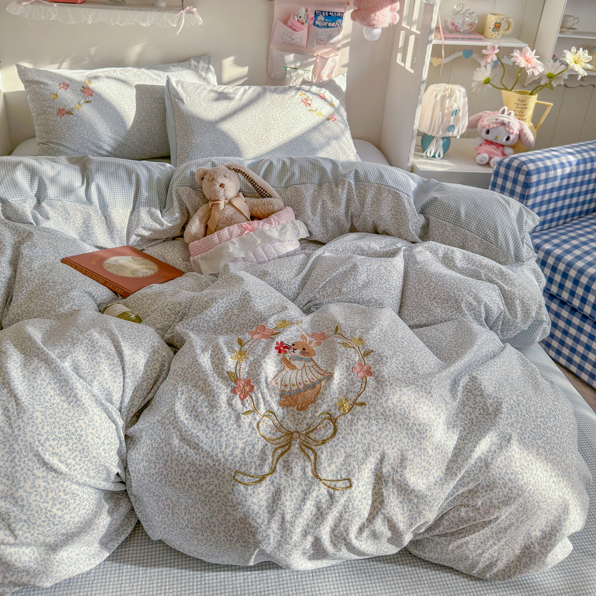 91家纺网 家纺一手货源 找家纺 （总）金梦拉家纺 2026春夏新款刺绣碎花仿棉水洗棉小清新系列四件套