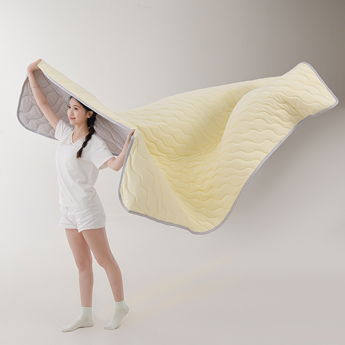 91家纺网 家纺一手货源 找家纺 珍贝家纺 2026新款A类凉感丝透气夏凉被被子夏被 奶黄-浅灰