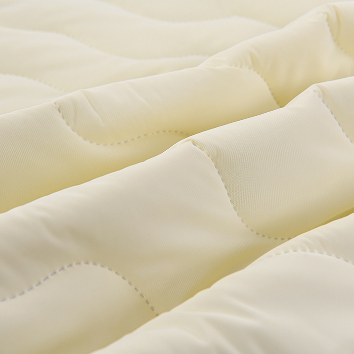 91家纺网 家纺一手货源 找家纺 珍贝家纺 2026新款A类凉感丝透气夏凉被被子夏被 奶黄-浅灰