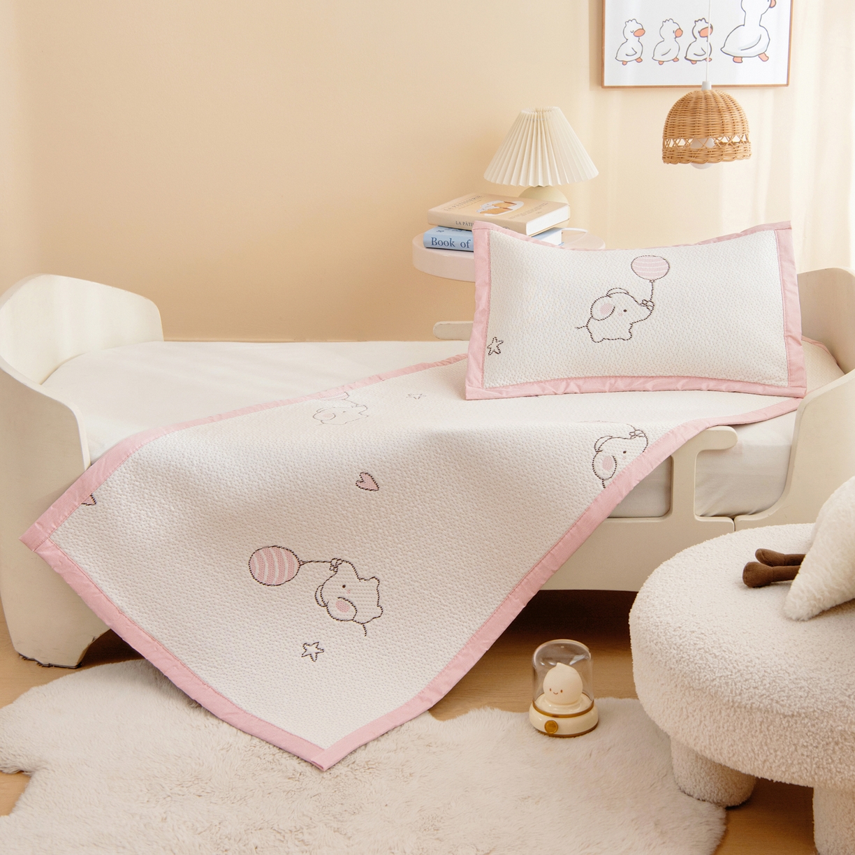 91家纺网 家纺一手货源 找家纺 御棉坊 2026新款A类提花凉感凉席幼儿园席子儿童凉席宿舍床凉席宝宝夏季席子 小飞象