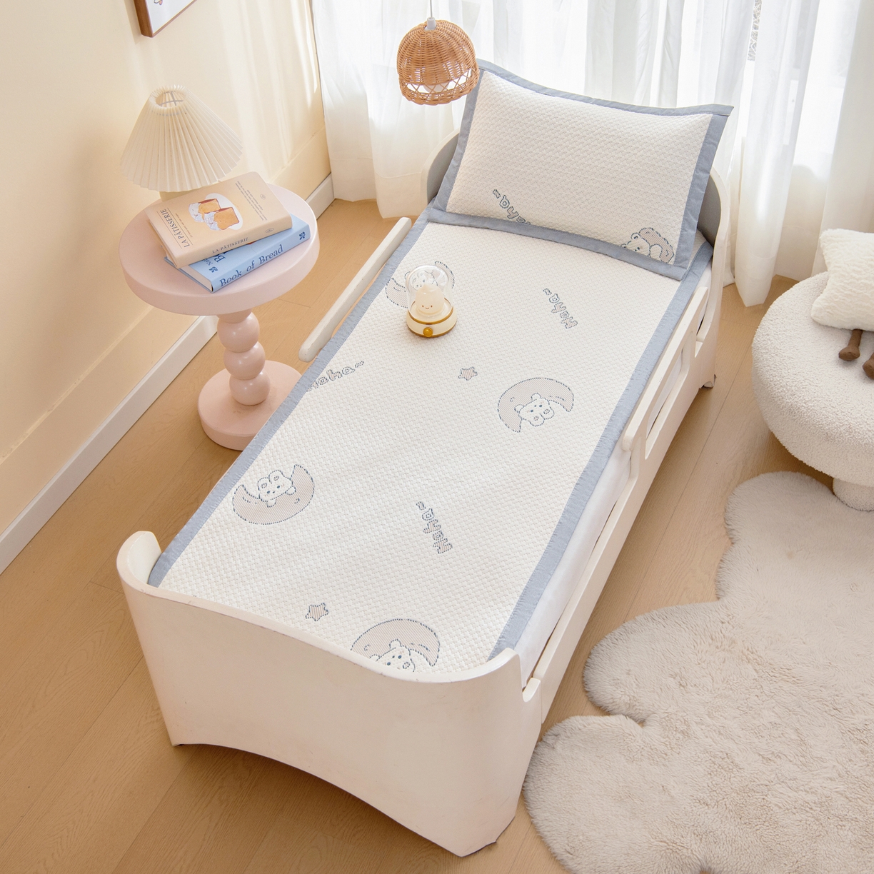 91家纺网 家纺一手货源 找家纺 御棉坊 2026新款A类提花凉感凉席幼儿园席子儿童凉席宿舍床凉席宝宝夏季席子 弯月兔