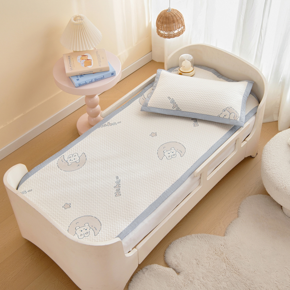 91家纺网 家纺一手货源 找家纺 御棉坊 2026新款A类提花凉感凉席幼儿园席子儿童凉席宿舍床凉席宝宝夏季席子 弯月兔