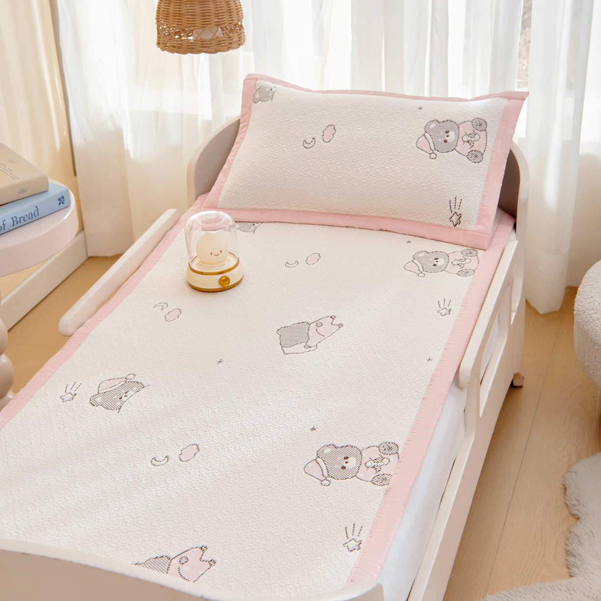 91家纺网 家纺一手货源 找家纺 御棉坊 2026新款A类提花凉感凉席幼儿园席子儿童凉席宿舍床凉席宝宝夏季席子 甜梦熊