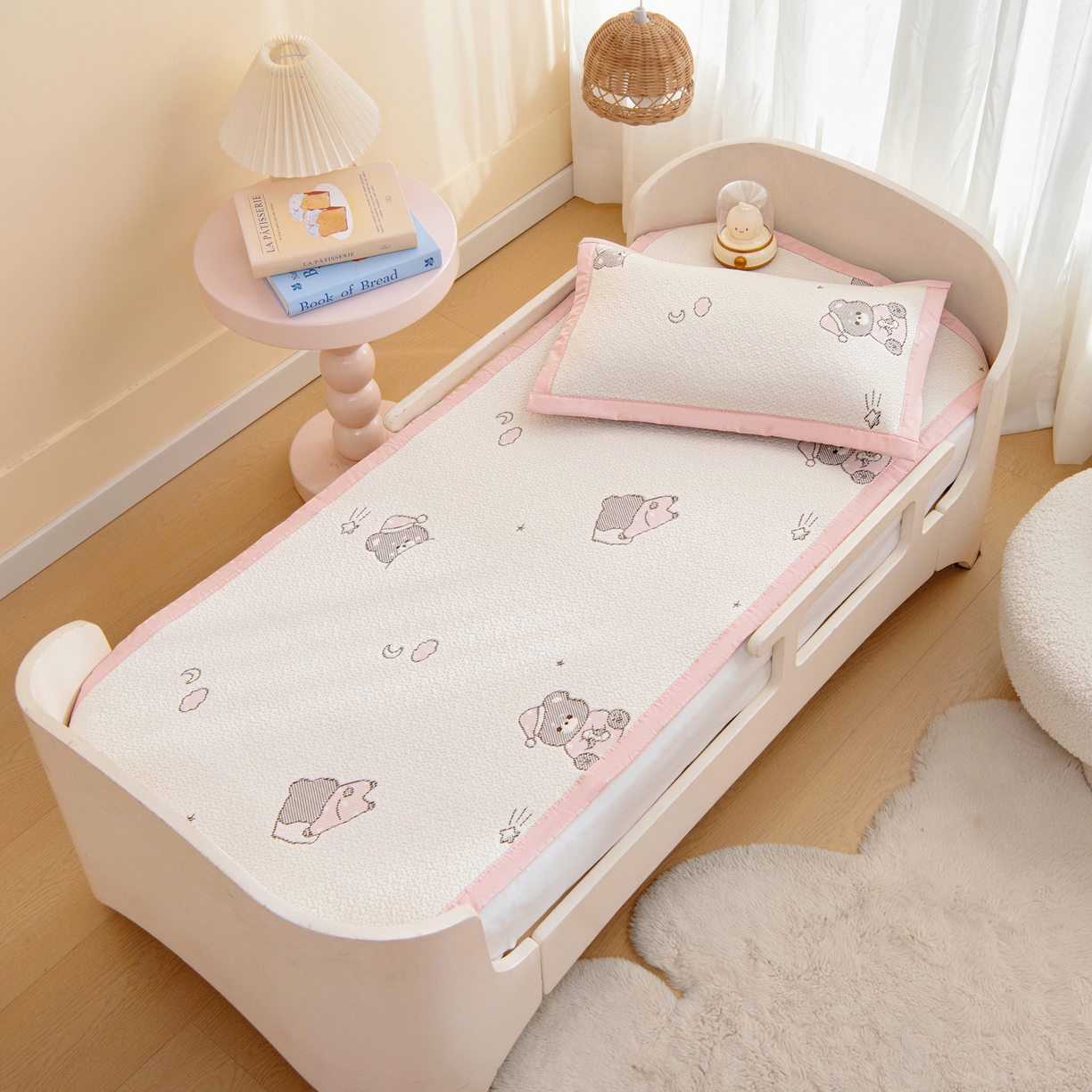 91家纺网 家纺一手货源 找家纺 御棉坊 2026新款A类提花凉感凉席幼儿园席子儿童凉席宿舍床凉席宝宝夏季席子 甜梦熊