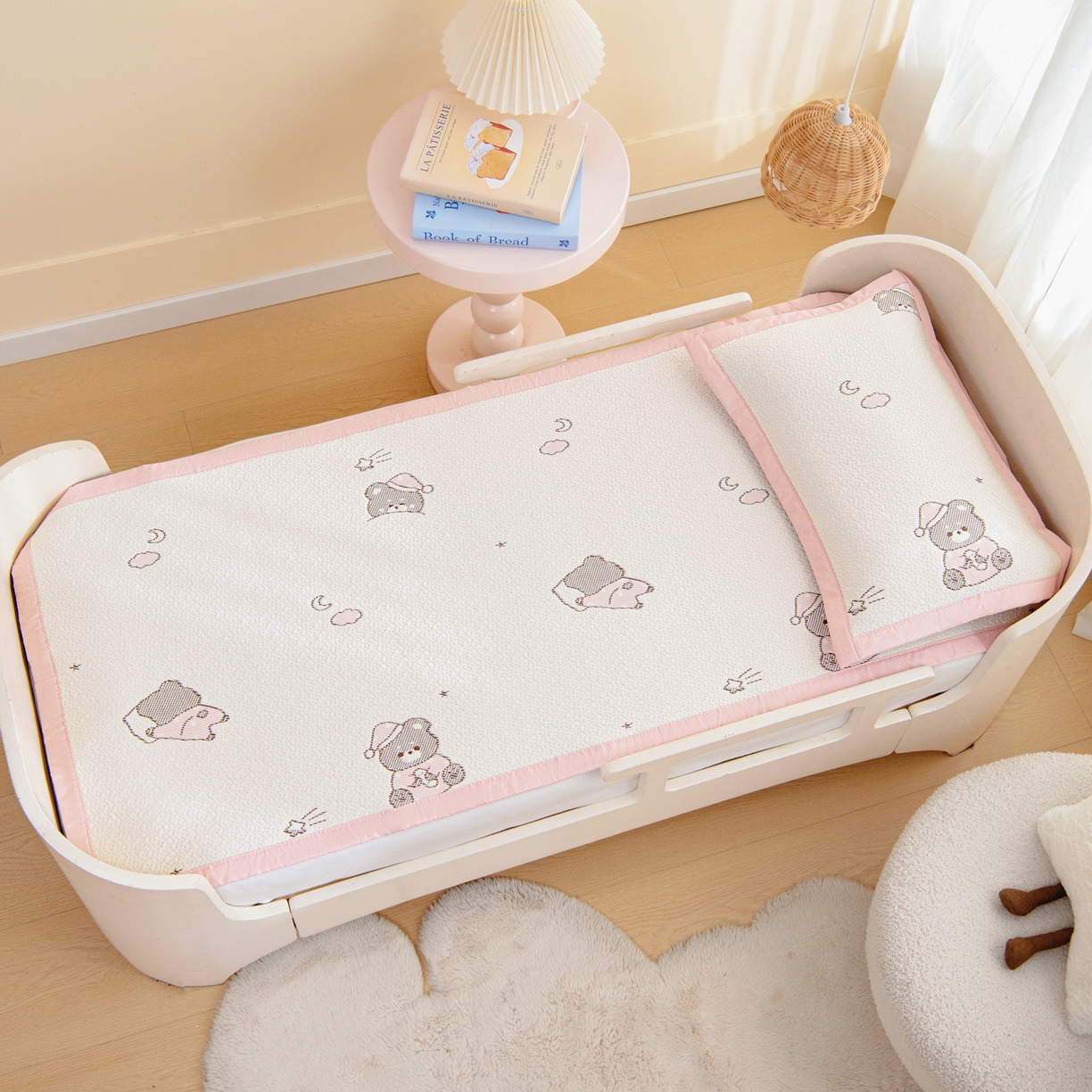 91家纺网 家纺一手货源 找家纺 御棉坊 2026新款A类提花凉感凉席幼儿园席子儿童凉席宿舍床凉席宝宝夏季席子 甜梦熊