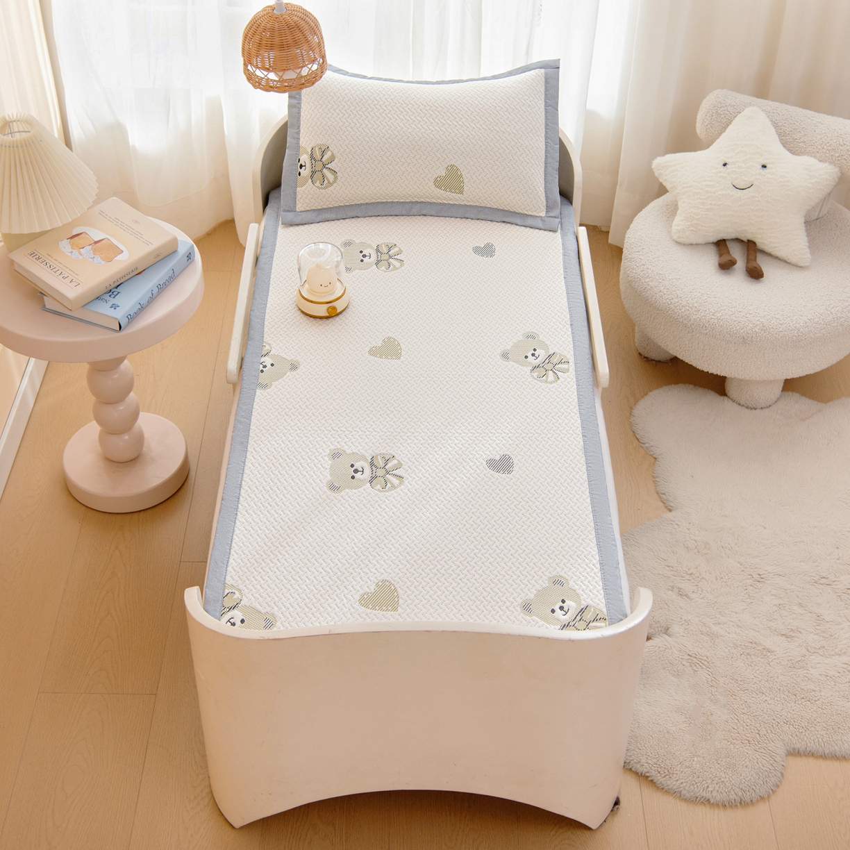 91家纺网 家纺一手货源 找家纺 御棉坊 2026新款A类提花凉感凉席幼儿园席子儿童凉席宿舍床凉席宝宝夏季席子 童心熊