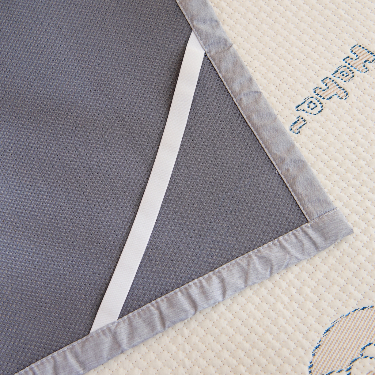 91家纺网 家纺一手货源 找家纺 御棉坊 2026新款A类提花凉感凉席幼儿园席子儿童凉席宿舍床凉席宝宝夏季席子 弯月兔