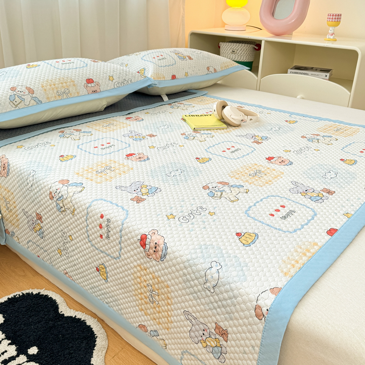 91家纺网 家纺一手货源 找家纺 大元 2026新款冰豆豆数码印花席三明治底凉席席子 糖果小狗