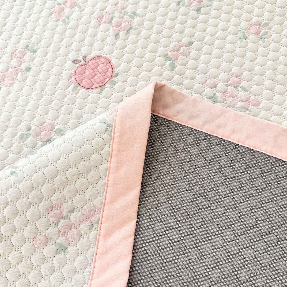 91家纺网 家纺一手货源 找家纺 大元 2026新款冰豆豆数码印花席三明治底凉席席子 趣味小马