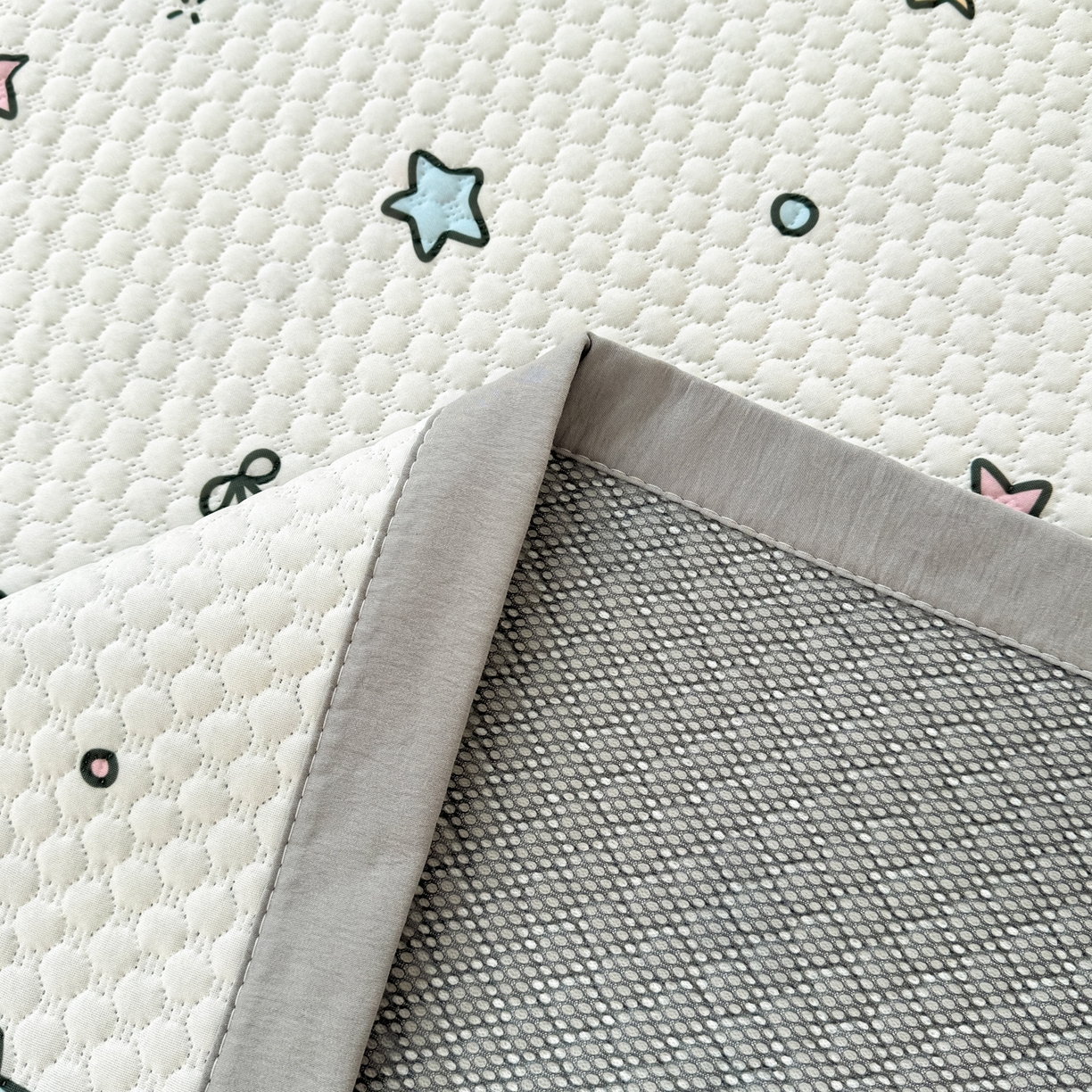 91家纺网 家纺一手货源 找家纺 大元 2026新款冰豆豆数码印花席三明治底凉席席子 星荣