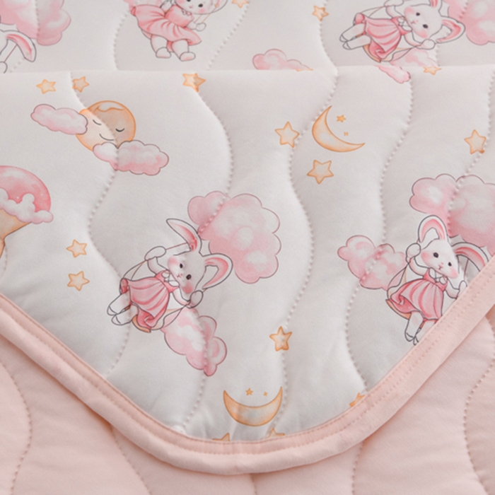 91家纺网 家纺一手货源 找家纺 珍贝家纺 2026新款亲肤舒适恬梦针织棉夏被夏凉被空调被被子被芯 粉妆小兔