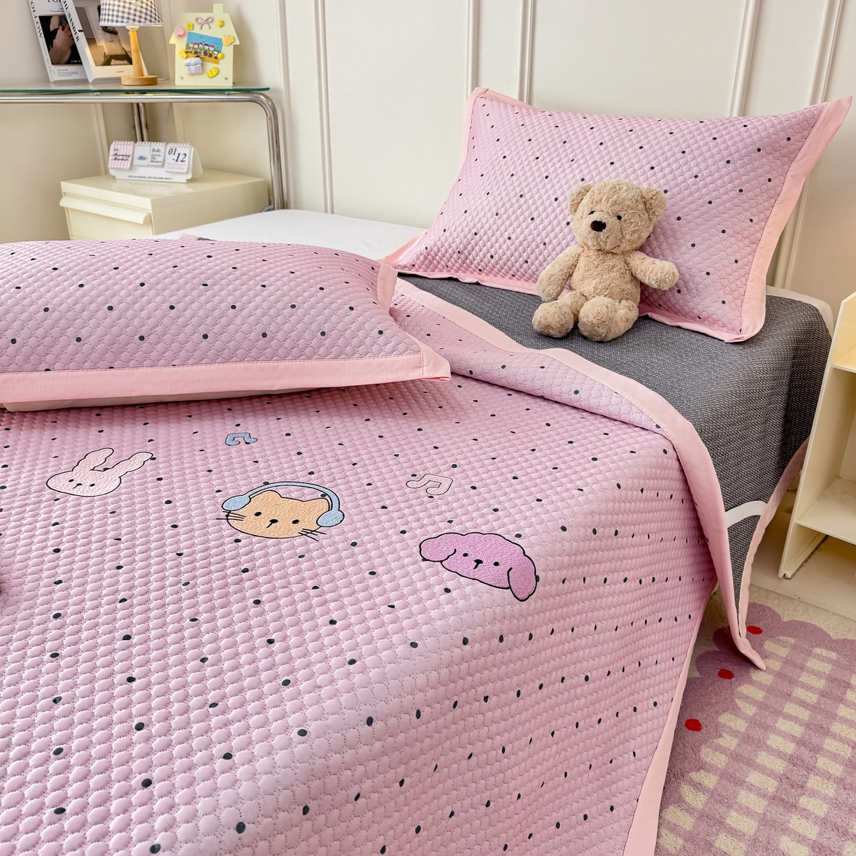 91家纺网 家纺一手货源 找家纺 大元 2026新款凉感冰豆豆印加绣凉席 动感聚会