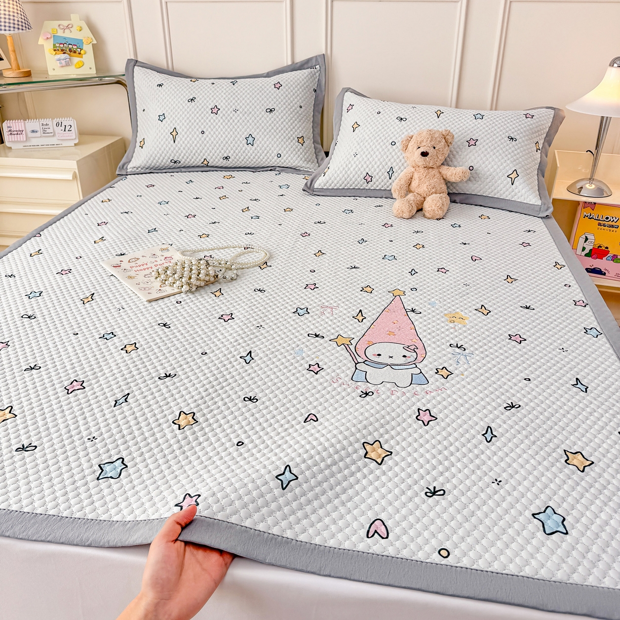 91家纺网 家纺一手货源 找家纺 大元 2026新款凉感冰豆豆印加绣凉席 星辰仙子