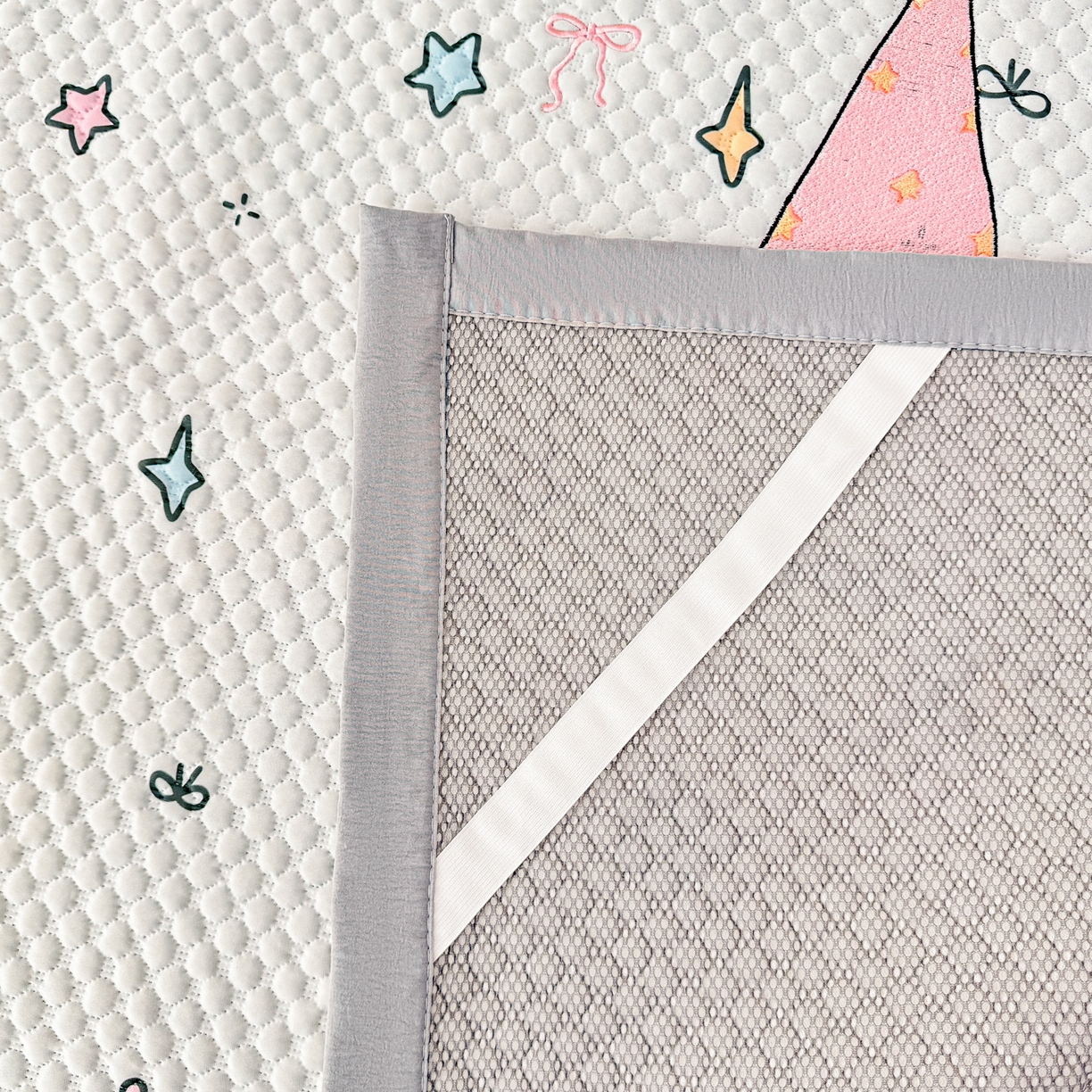 91家纺网 家纺一手货源 找家纺 大元 2026新款凉感冰豆豆印加绣凉席 星辰仙子