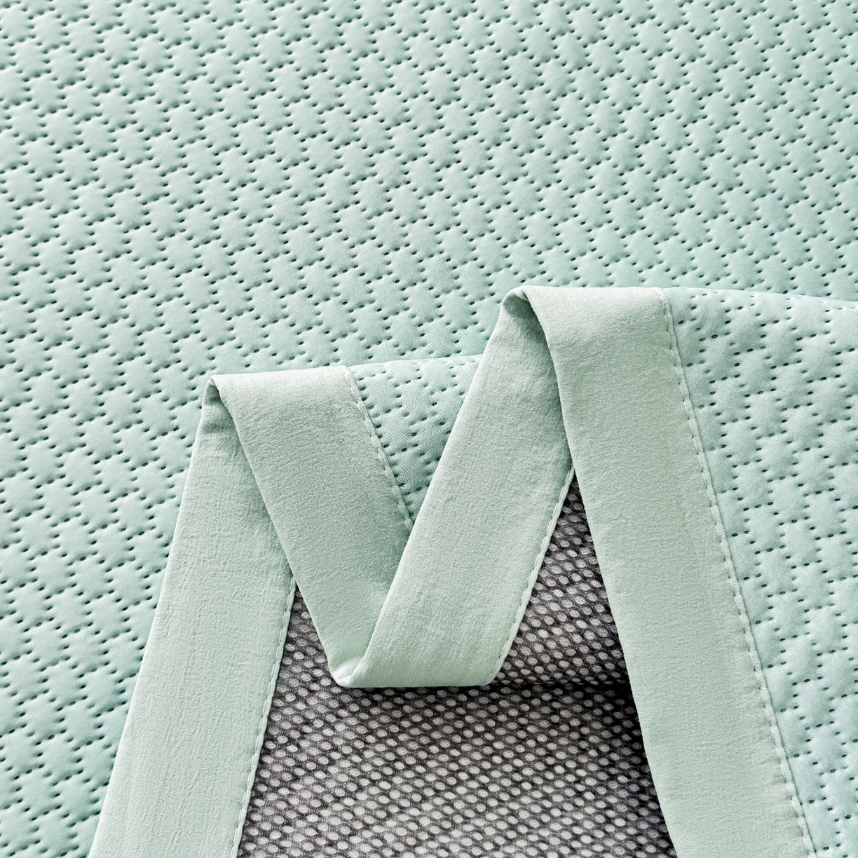 91家纺网 家纺一手货源 找家纺 大元 2026新款凉感冰豆豆印加绣凉席 排排站