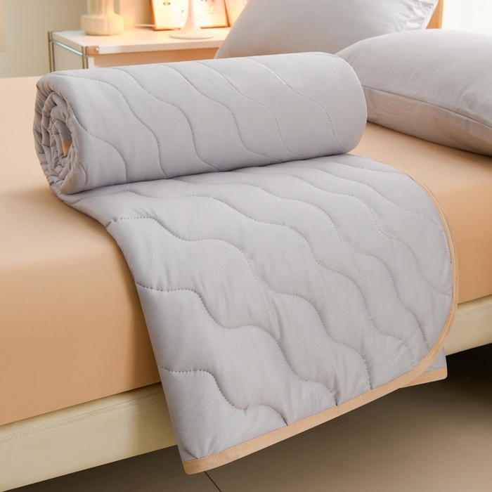 91家纺网 家纺一手货源 找家纺 珍贝家纺 2026新款亲肤舒适恬梦针织棉夏被夏凉被空调被被子被芯 卡其灰