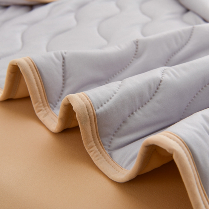 91家纺网 家纺一手货源 找家纺 珍贝家纺 2026新款亲肤舒适恬梦针织棉夏被夏凉被空调被被子被芯 卡其灰