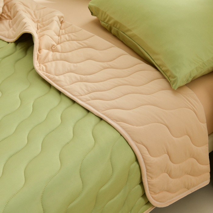 91家纺网 家纺一手货源 找家纺 珍贝家纺 2026新款亲肤舒适恬梦针织棉夏被夏凉被空调被被子被芯 卡其绿