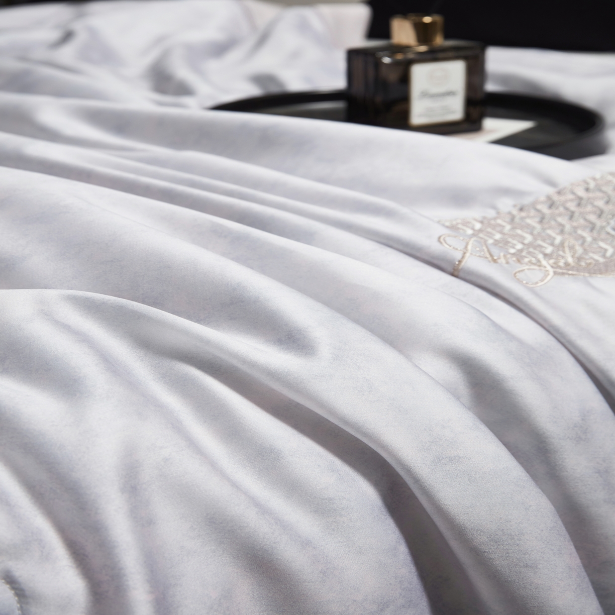 91家纺网 家纺一手货源 找家纺 （总）博尔菲 2026新款【锦琅】绣花夏凉被