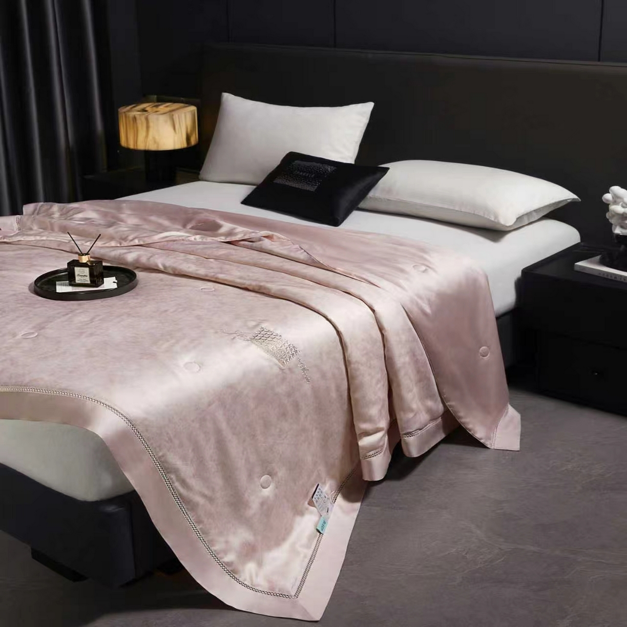 91家纺网 家纺一手货源 找家纺 （总）博尔菲 2026新款【锦琅】绣花夏凉被