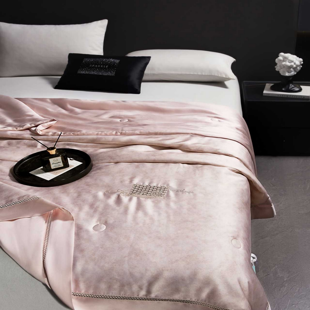 91家纺网 家纺一手货源 找家纺 （总）博尔菲 2026新款【锦琅】绣花夏凉被