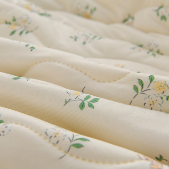 91家纺网 家纺一手货源 找家纺 珍贝家纺 2026新款亲肤舒适恬梦针织棉夏被夏凉被空调被被子被芯 寻觅花香