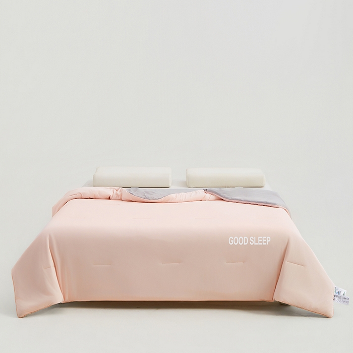 91家纺网 家纺一手货源 找家纺 晚舒庭家纺 2026新款凉感丝深睡眠夏被空调被夏凉被薄被子被芯某朵同款 柔云粉