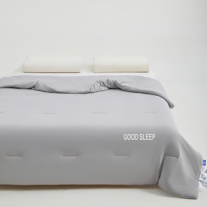 91家纺网 家纺一手货源 找家纺 晚舒庭家纺 2026新款凉感丝深睡眠夏被空调被夏凉被薄被子被芯某朵同款 灰色