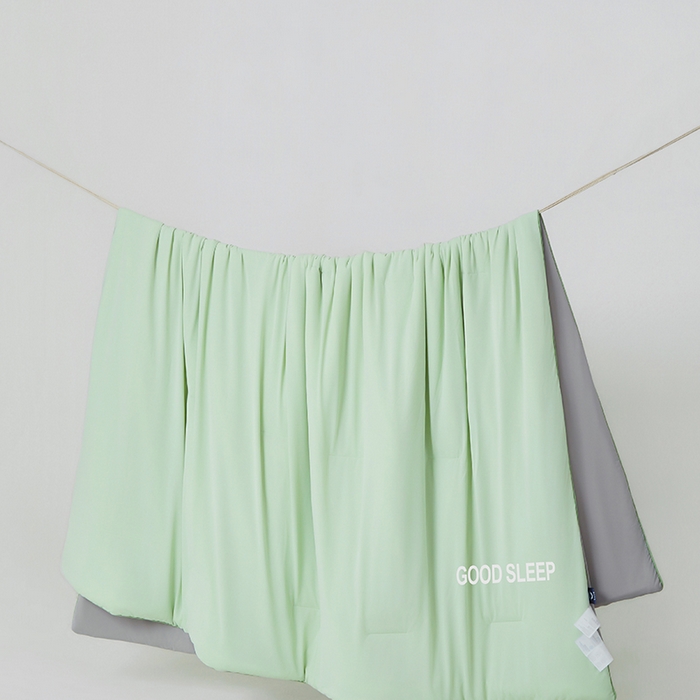 91家纺网 家纺一手货源 找家纺 晚舒庭家纺 2026新款凉感丝深睡眠夏被空调被夏凉被薄被子被芯某朵同款 苔原绿