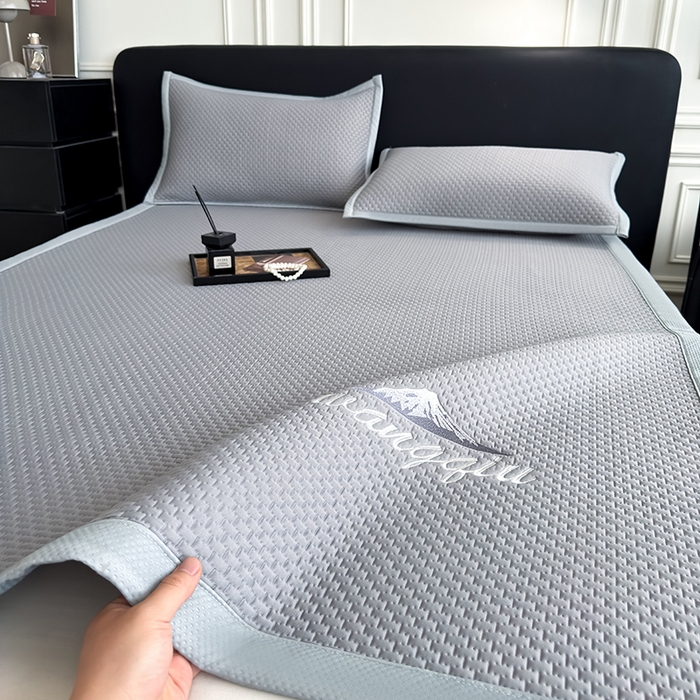 91家纺网 家纺一手货源 找家纺 （总）品乐家纺 2026新款A类乙伦PE轻奢提花学生宿舍软席凉豆豆凉席