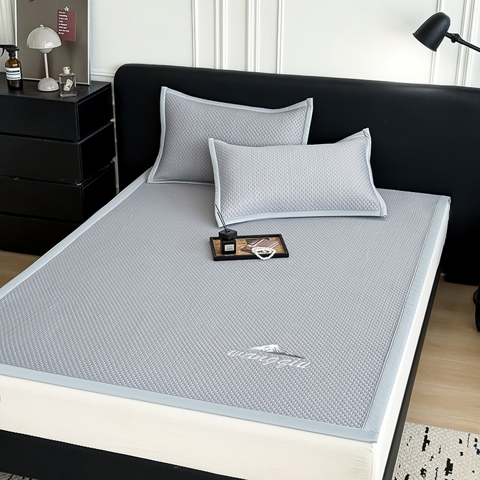 91家纺网 家纺一手货源 找家纺 （总）品乐家纺 2026新款A类乙伦PE轻奢提花学生宿舍软席凉豆豆凉席