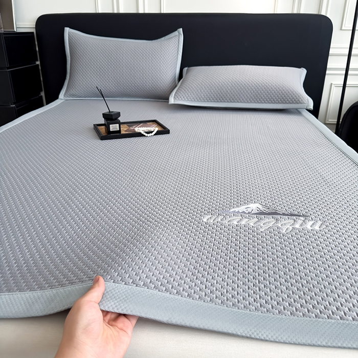 91家纺网 家纺一手货源 找家纺 （总）品乐家纺 2026新款A类乙伦PE轻奢提花学生宿舍软席凉豆豆凉席