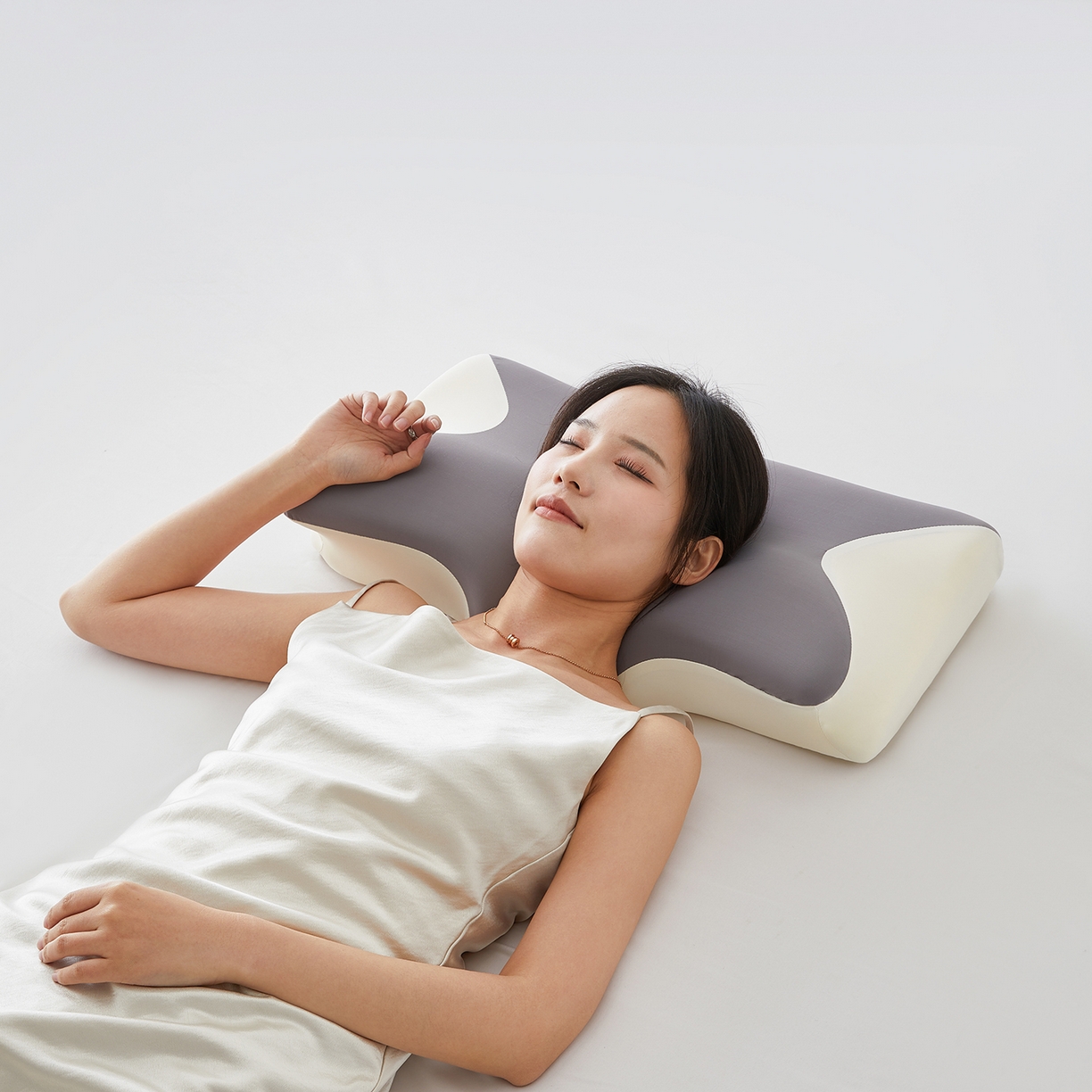 土多多枕芯 2026新款牛角枕 灰色
