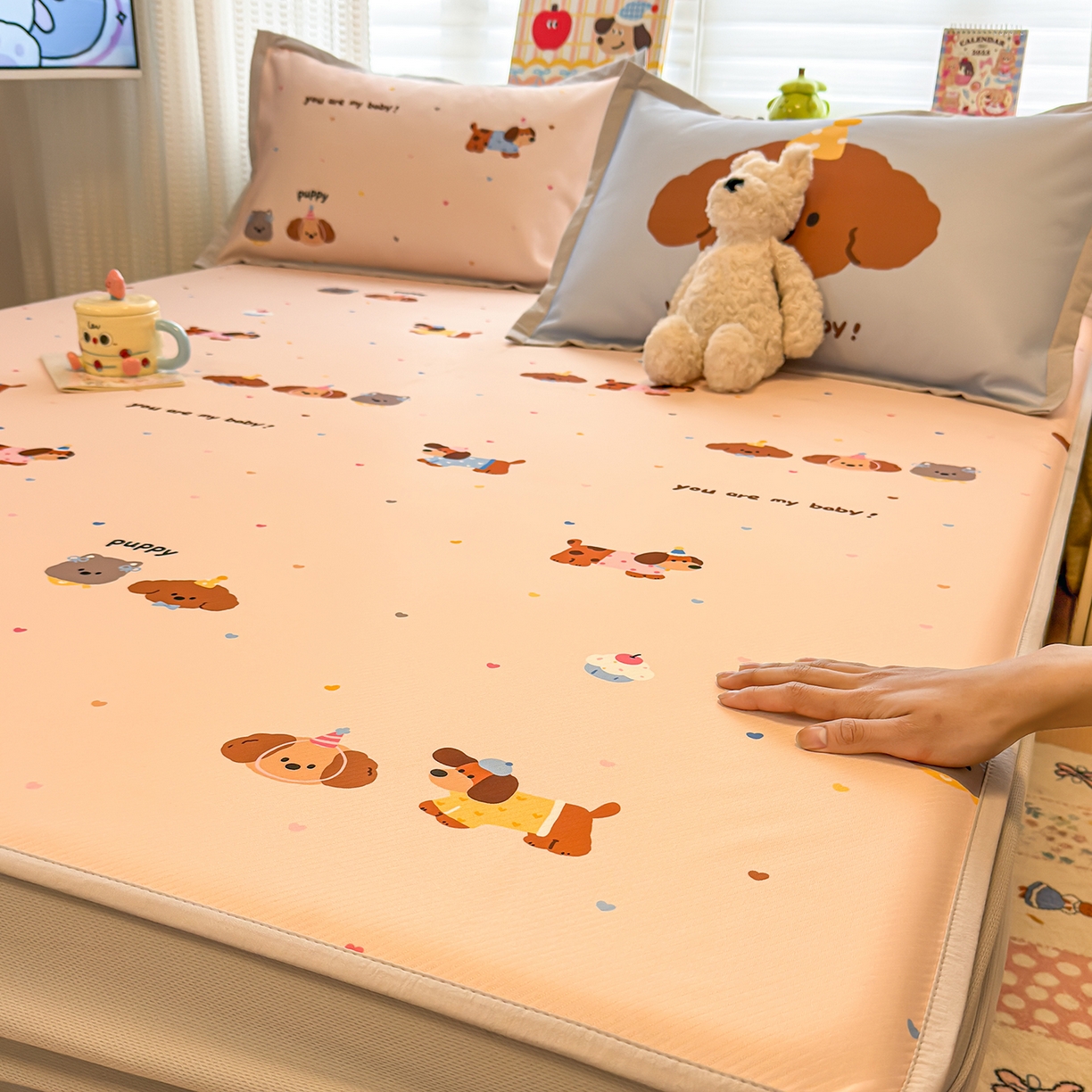 91家纺网 家纺一手货源 找家纺 懒猫家纺 2026新款卡通凉感冰丝床笠款凉席 床笠席-彩豆汪汪队