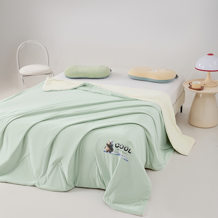 91家纺网 家纺一手货源 找家纺 VIP被业 2026新款A类双面凉感丝西瓜夏凉被单人双人空调被 果绿深绿