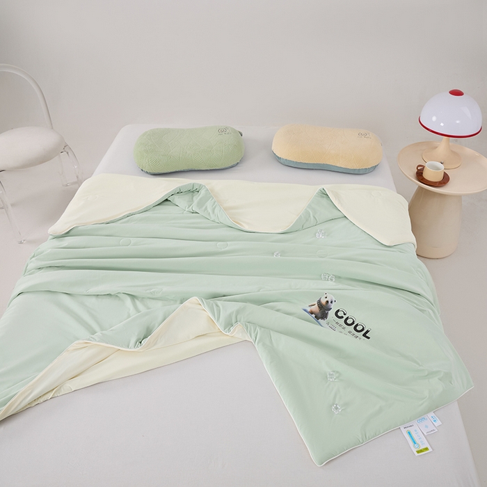 91家纺网 家纺一手货源 找家纺 VIP被业 2026新款A类双面凉感丝西瓜夏凉被单人双人空调被 果绿深绿