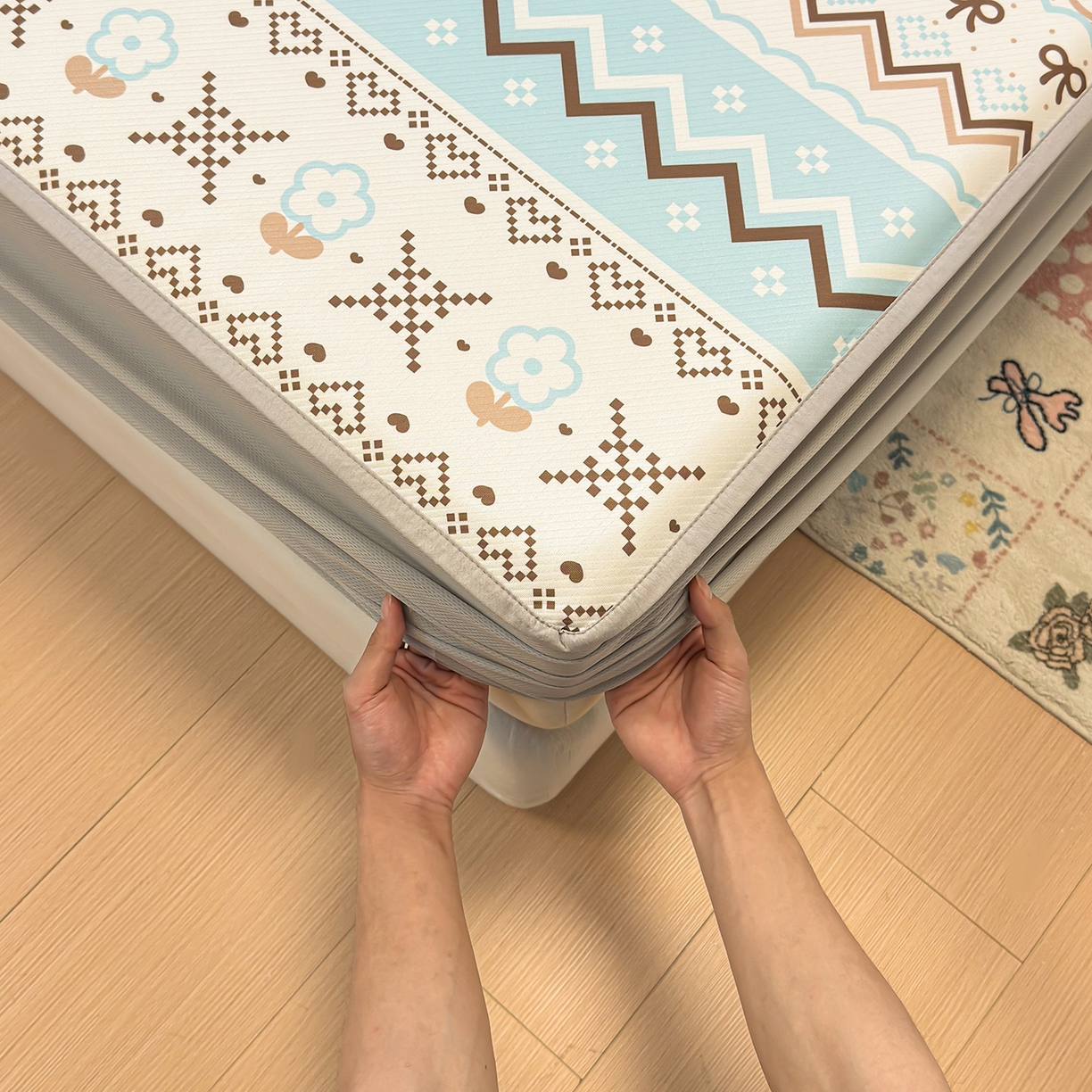 91家纺网 家纺一手货源 找家纺 懒猫家纺 2026新款卡通凉感冰丝床笠款凉席 床笠席-费尔岛