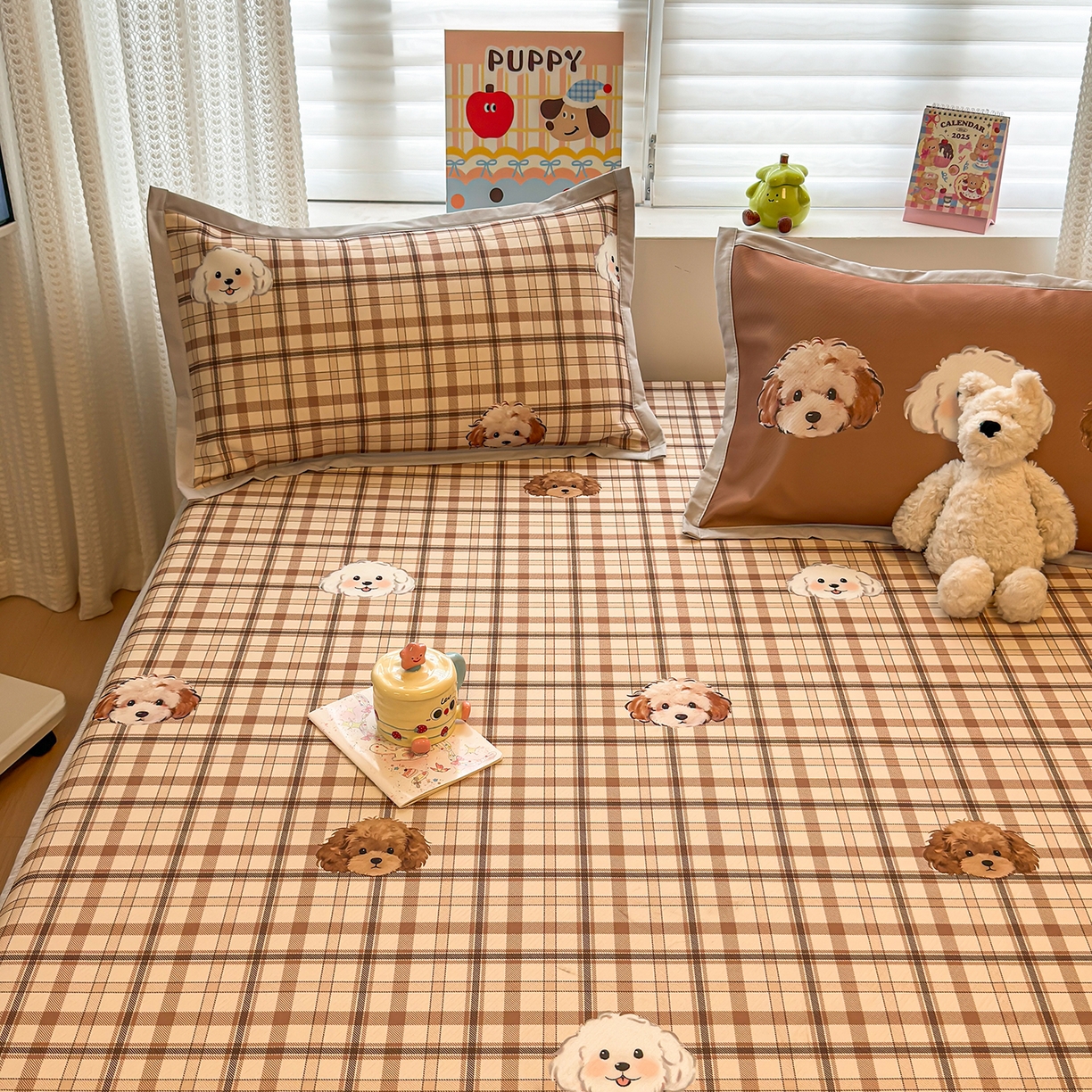 91家纺网 家纺一手货源 找家纺 懒猫家纺 2026新款卡通凉感冰丝床笠款凉席 床笠席-格纹爱犬