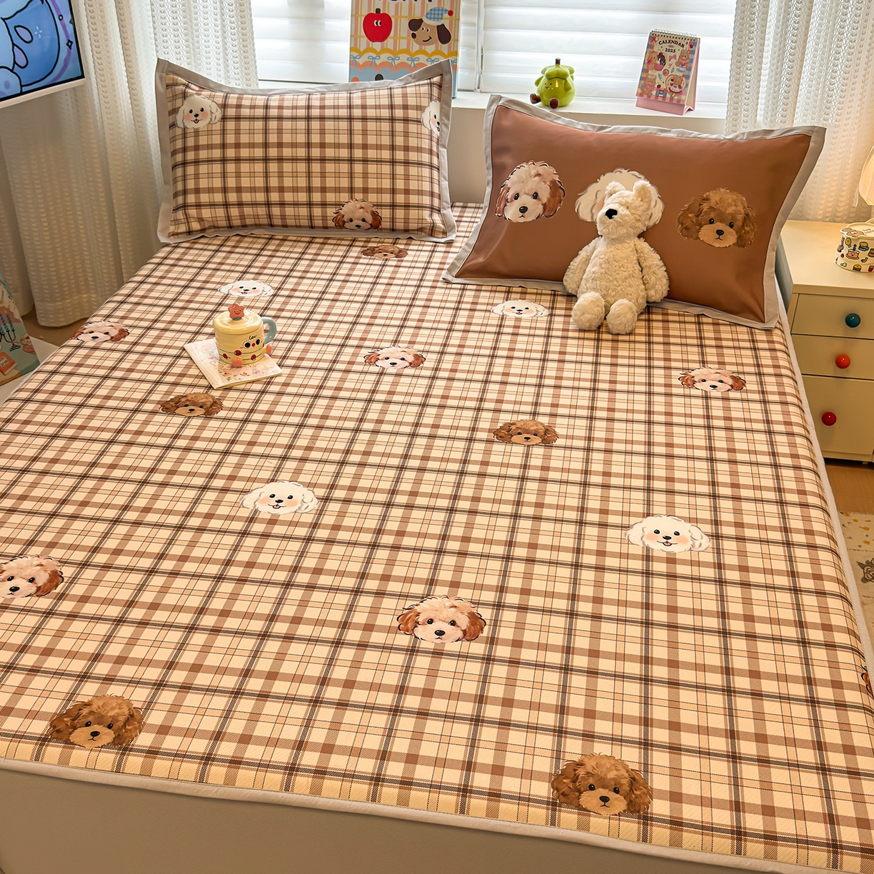 91家纺网 家纺一手货源 找家纺 懒猫家纺 2026新款卡通凉感冰丝床笠款凉席 床笠席-格纹爱犬