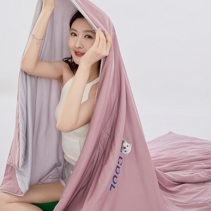 91家纺网 家纺一手货源 找家纺 VIP被业 2026新款A类双面凉感丝西瓜夏凉被单人双人空调被 香芋紫