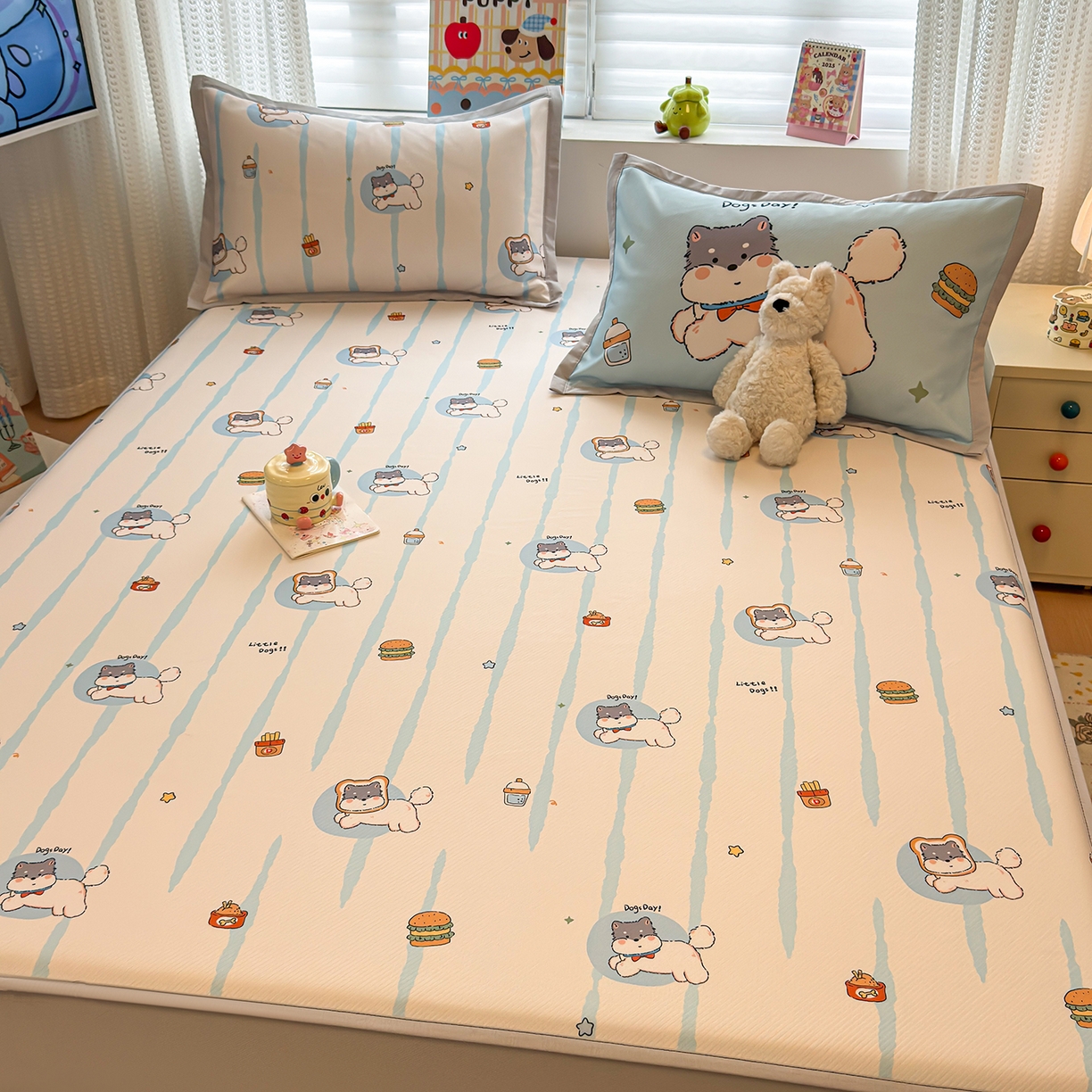 91家纺网 家纺一手货源 找家纺 懒猫家纺 2026新款卡通凉感冰丝床笠款凉席 床笠席-汉堡小狗