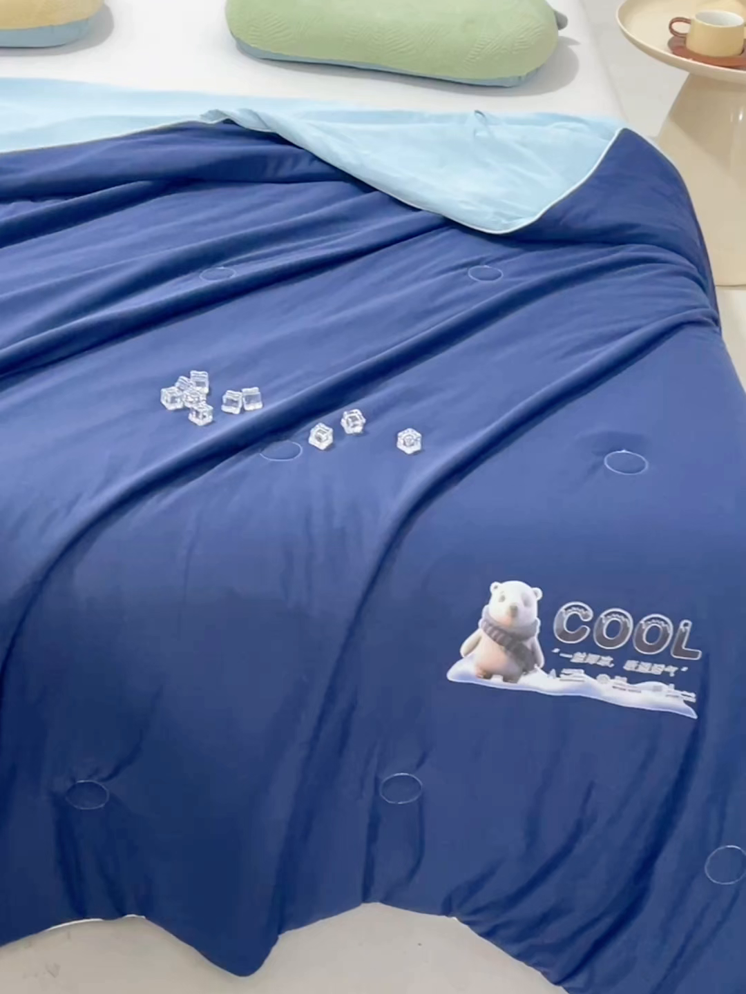 91家纺网 家纺一手货源 找家纺 VIP被业 2026新款A类双面凉感丝西瓜夏凉被单人双人空调被 深蓝浅蓝
