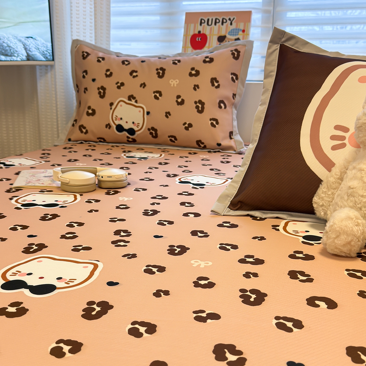 91家纺网 家纺一手货源 找家纺 懒猫家纺 2026新款卡通凉感冰丝床笠款凉席 床笠席-咖豹小猫