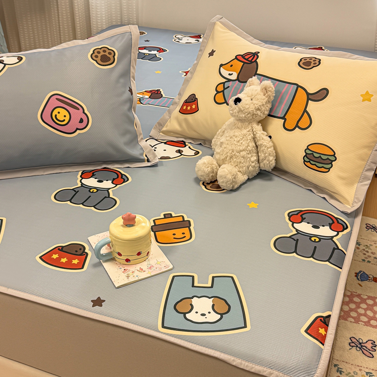 91家纺网 家纺一手货源 找家纺 懒猫家纺 2026新款卡通凉感冰丝床笠款凉席 床笠席-酷狗腊肠