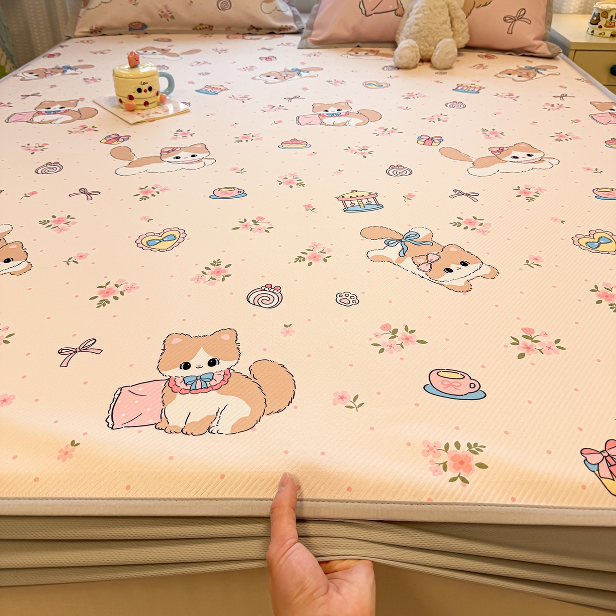 91家纺网 家纺一手货源 找家纺 懒猫家纺 2026新款卡通凉感冰丝床笠款凉席 床笠席-甜心茶语