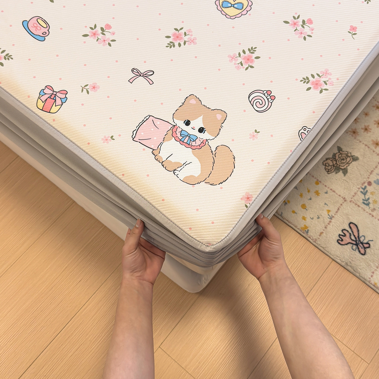 91家纺网 家纺一手货源 找家纺 懒猫家纺 2026新款卡通凉感冰丝床笠款凉席 床笠席-甜心茶语