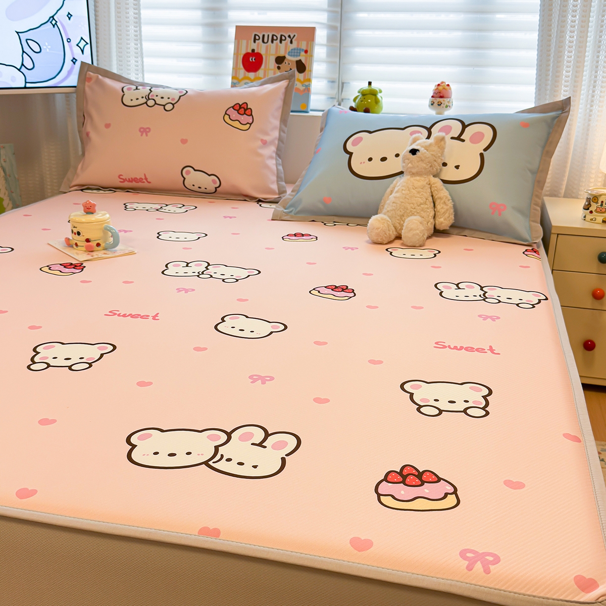 91家纺网 家纺一手货源 找家纺 懒猫家纺 2026新款卡通凉感冰丝床笠款凉席 床笠席-熊兔玩伴