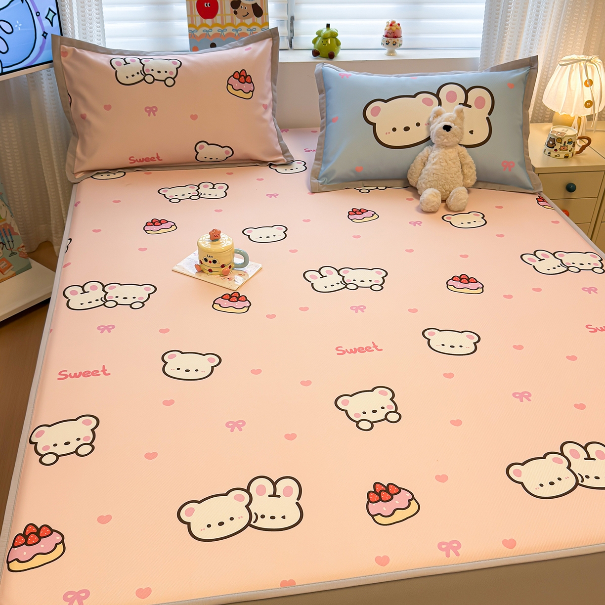 91家纺网 家纺一手货源 找家纺 懒猫家纺 2026新款卡通凉感冰丝床笠款凉席 床笠席-熊兔玩伴